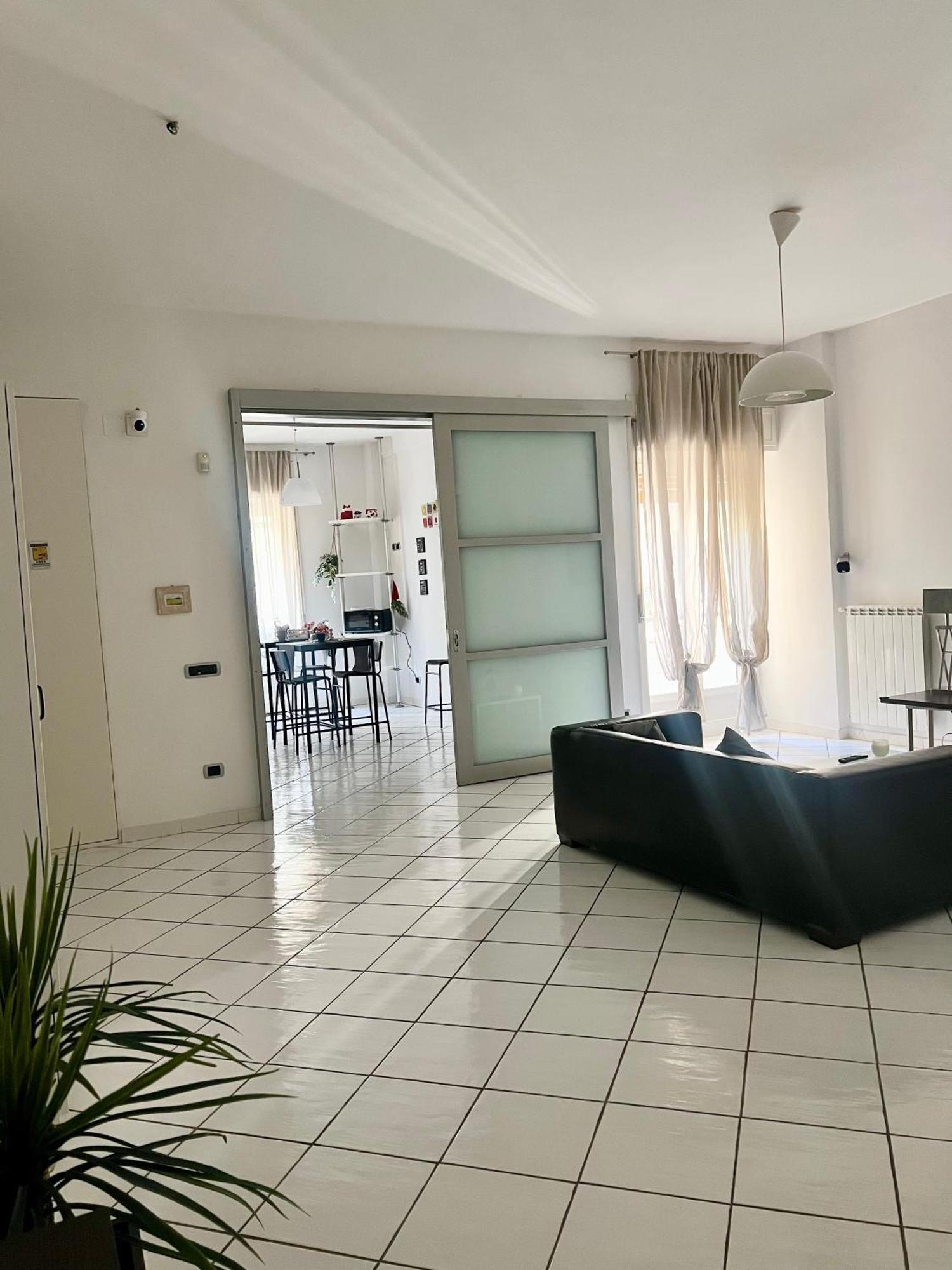 Suite 84 Holiday Home Салерно Екстериор снимка